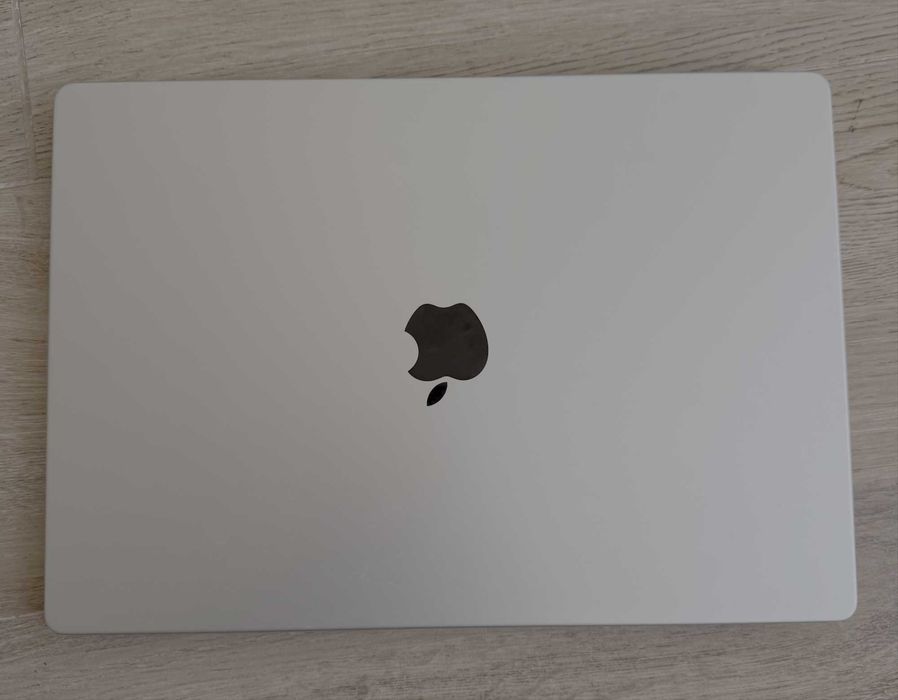 MacBook Pro 16” 2021 M1 Pro.