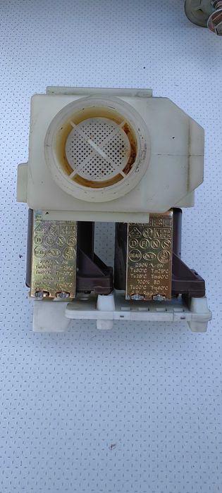 Siebe podwójny elektrozawór wody 230V/6W Bosch Siemens WFL1600PL