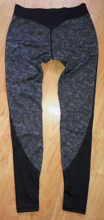 Modelujace legginsy szaro -czarne L