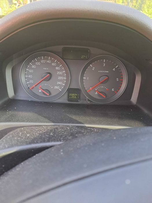 Volvo v50 2.0.d 2008 r. uszkodzona skrzynia.