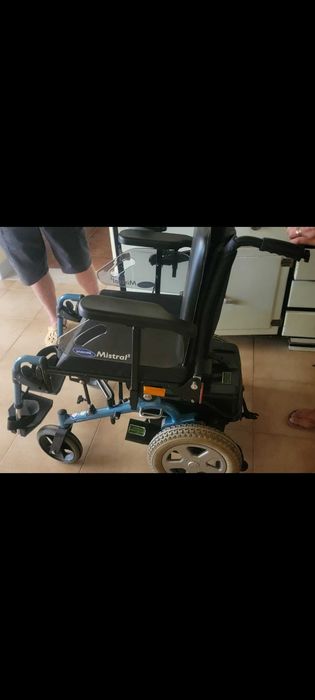 Cadeira de rodas eléctrica