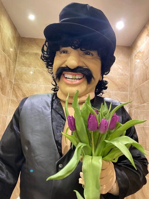 Żywa maskotka/striptizer