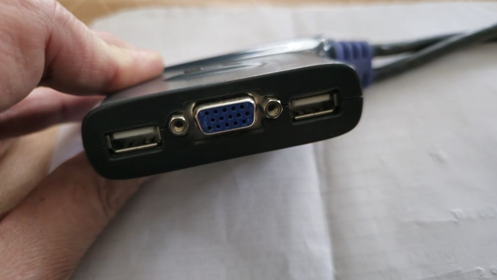 ATEN KVM - Switch CS62US