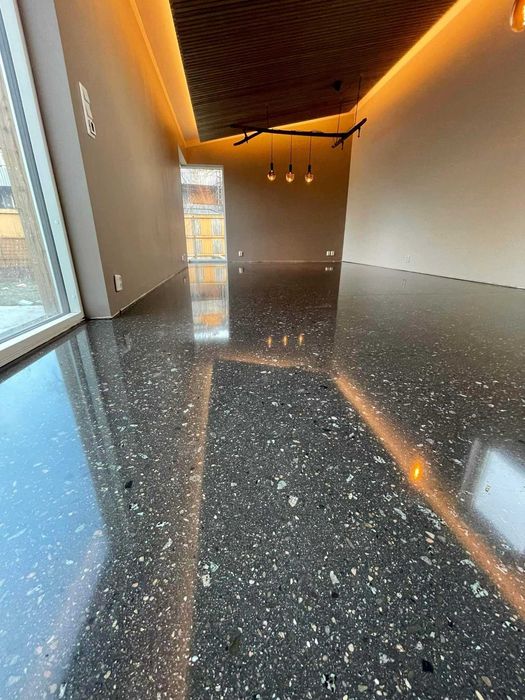 Renowacja posadzek przemysłowych, szlifowanie, polerowanie, frezowanie