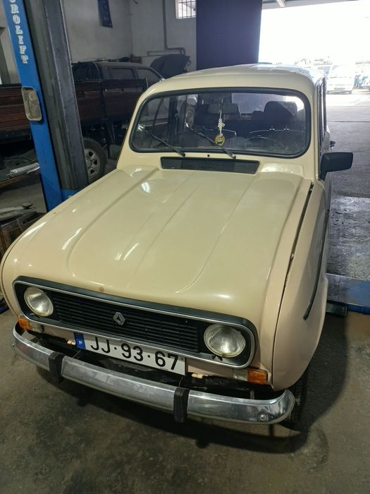 ** Renault 4 GTL **