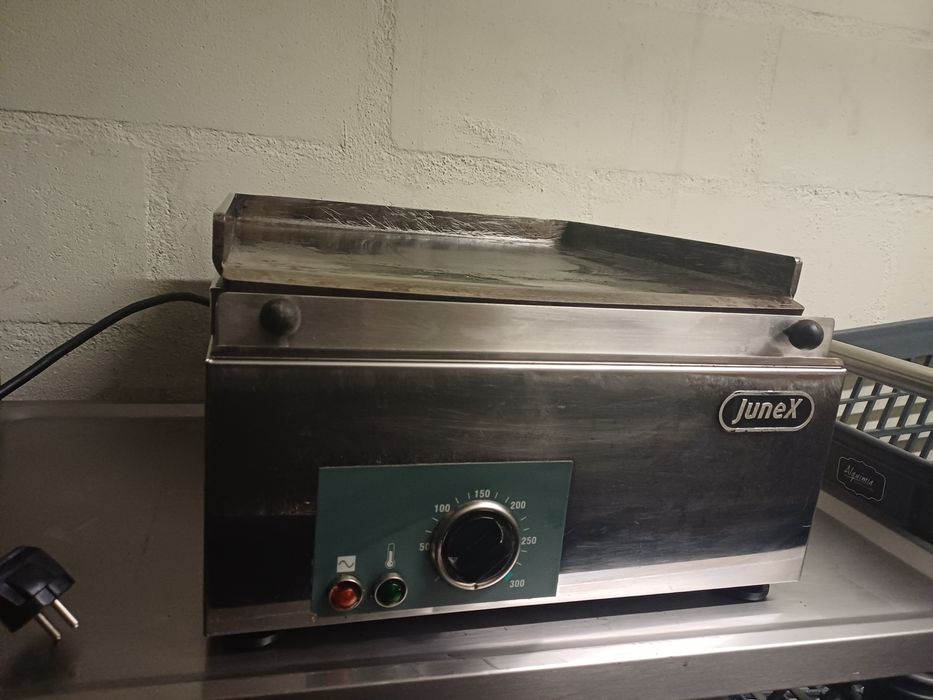 Vendo equipamentos para Restaurantes
