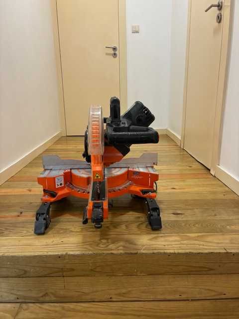 Maquima de Corte - SERRA ESQUADRIA 254MM-1800W TELESCÓPICA DRTª / ESQ