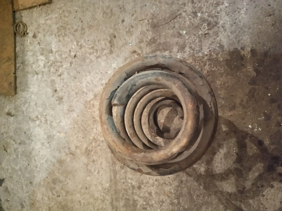 Пружина задняя vito вито