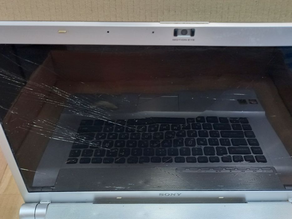 Ноутбук Sony Valo "model VGN-FW490"