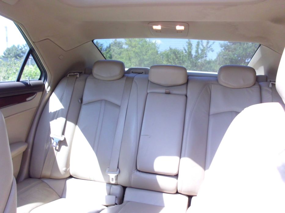 samochód cadilac cts 3.6
