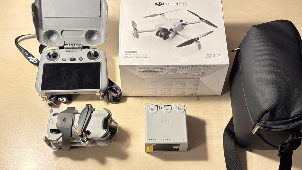 DJI Mini 4 Pro Fly More Combo | RC 2 (Ekran) | Stan Idealny