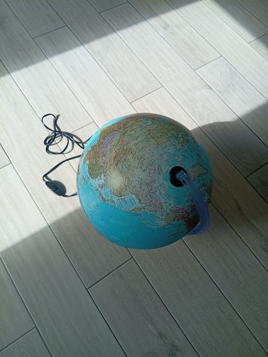 Globo iluminado .