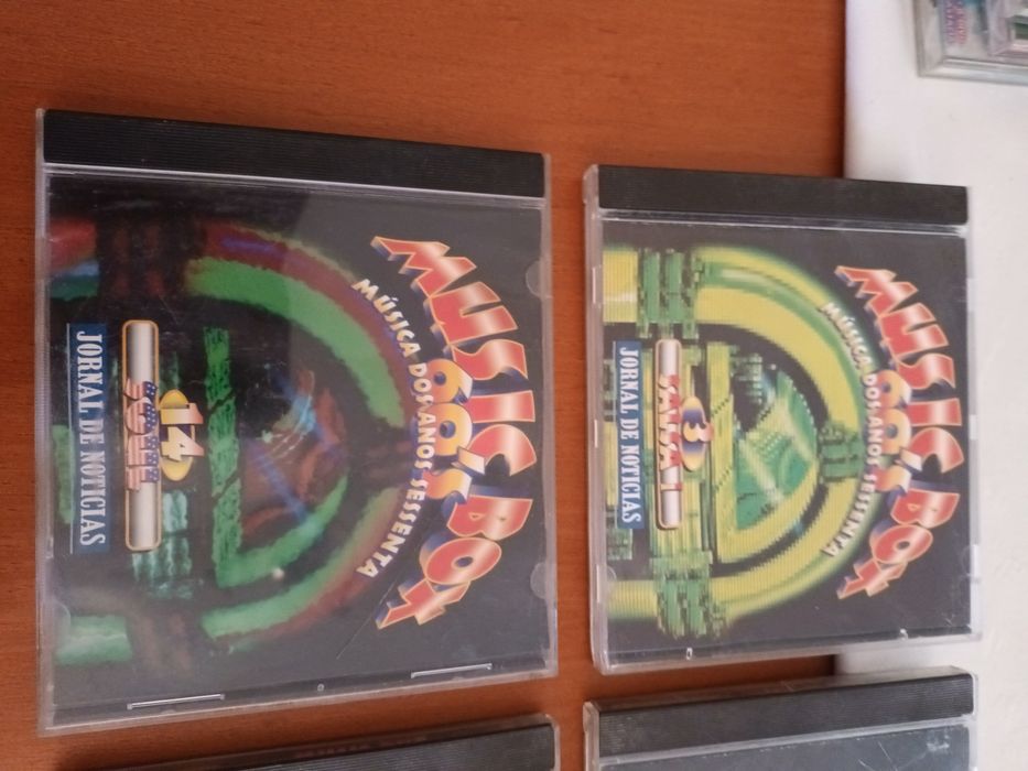 Lote de cds de música