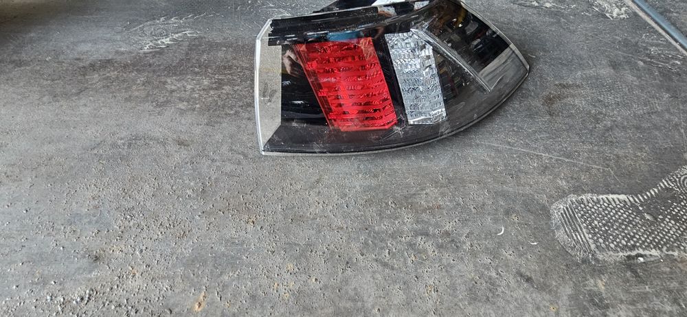 Farolim peugeot 508