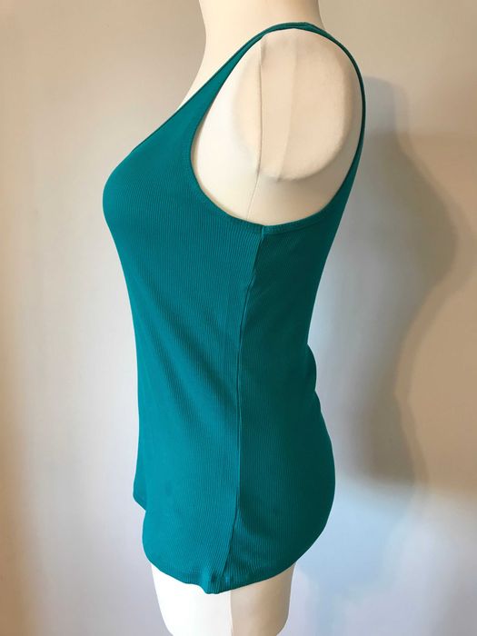Bluzka na ramiączkach w morskim kolorze r. 48 tank top plus size