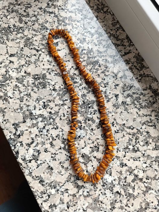 Naszyjnik bursztynowy