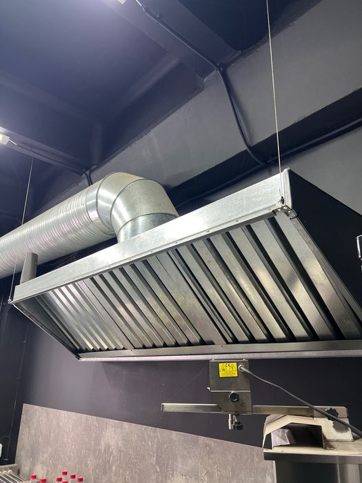 Витяжний зонт вентиляційний