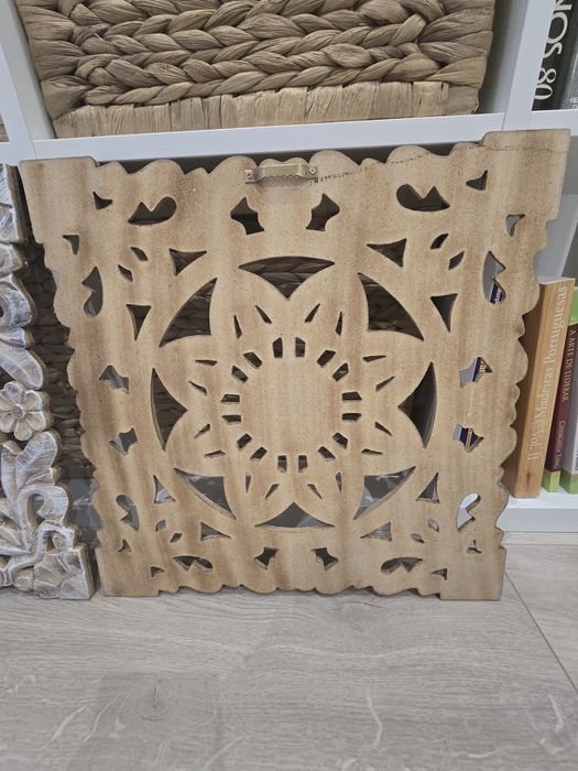 2 Decorative Frames 38x3864552188369155122