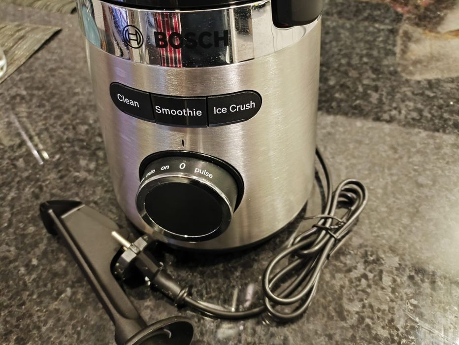 Liquidificador BOSCH MMB6382M VitaPower Série 4 (1200W - 15L inox) - )