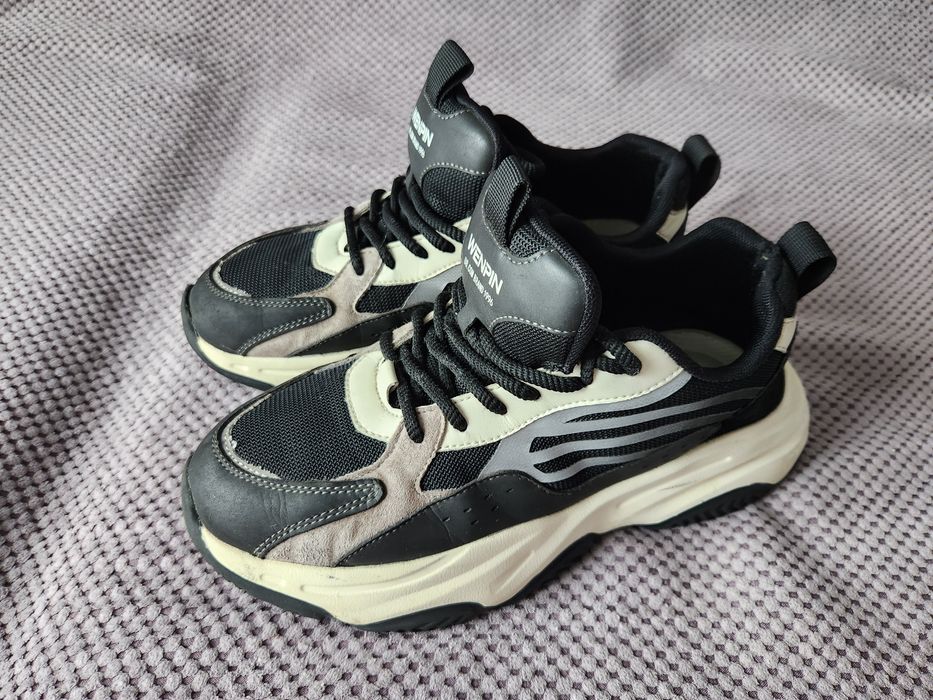 Кросівки для підлітка 42р