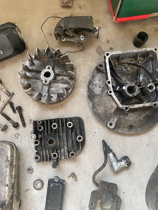 Запчастини газонокосарки  Briggs & Stratton 450 Серія