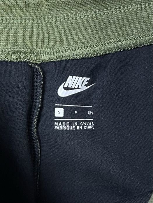 Nike tech fleece штаны S размер женские спортивные на манжетах хаки