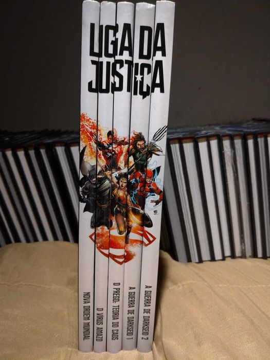 Coleção Liga da Justiça pela Levoir