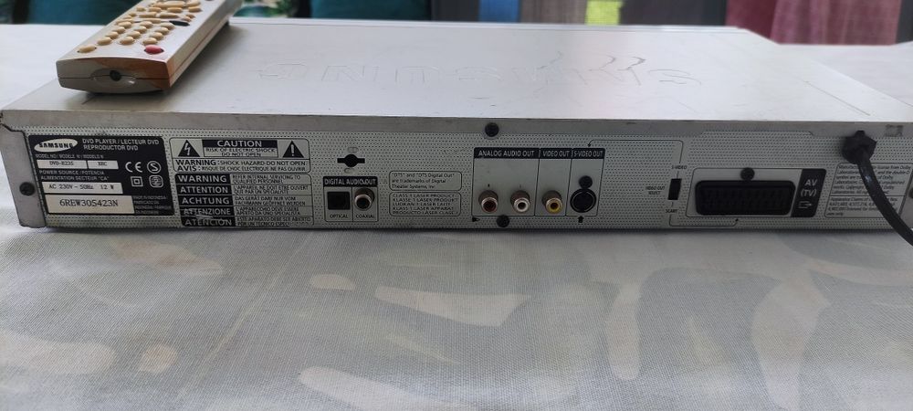 DVD Samsung E235