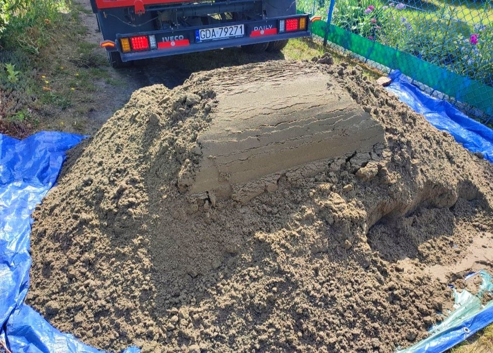 Piasek żwir czarnoziem  otoczaki pospółka płukany małe  wywrotki