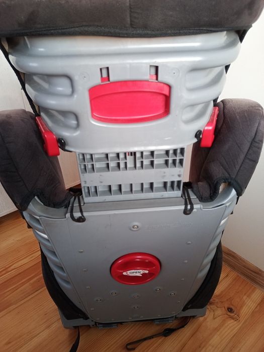 Fotelik samochodowy rozkładany  15-36 kg, ISOFIX