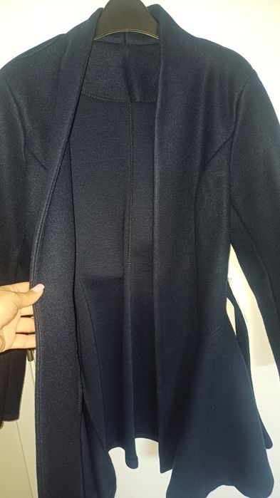 Casaco com cinto (NOVO)- M