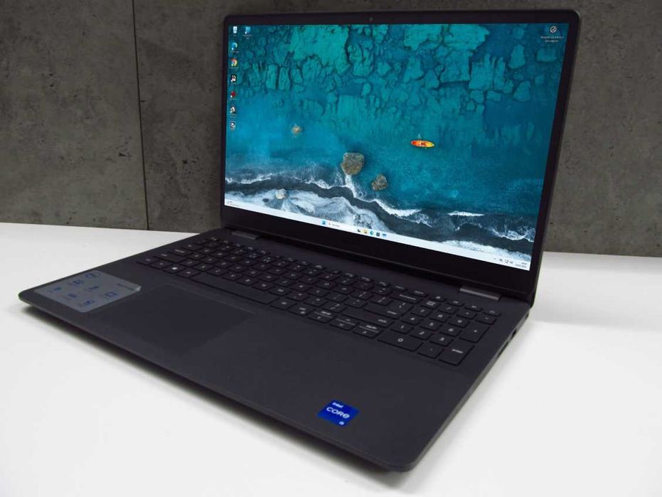 Dell Vostro 3500 i5 11-Gen ram 8GB dysk 256SSD Full HD IPS IRIS Laptop