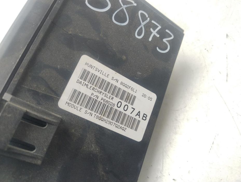 Caixa De Reles Fusíveis Dodge Caliber