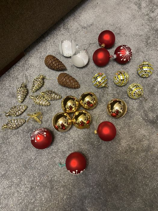 Ялинка новорічна