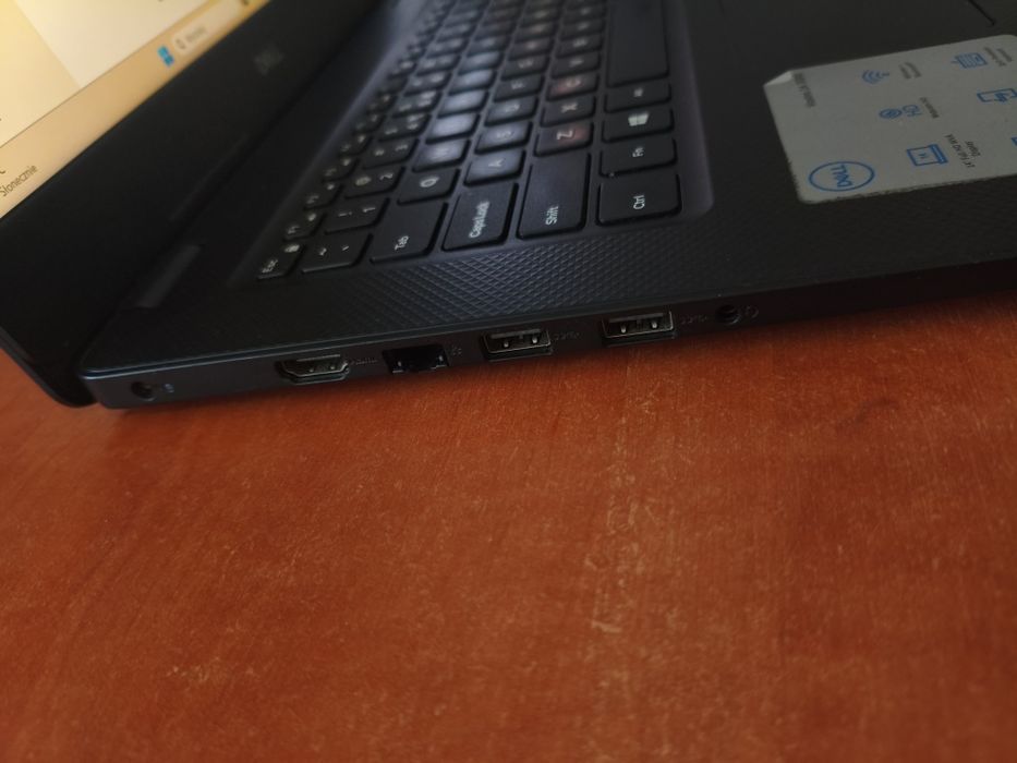 Szybki Dell Vostro 14 | i5 10. Gen | 16GB RAM | Win 11 Pro + Office