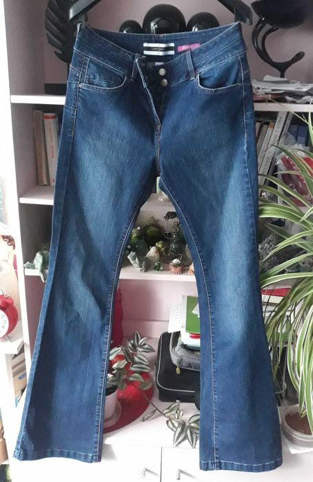 Jeansy dzwony  Jasper Conran 12