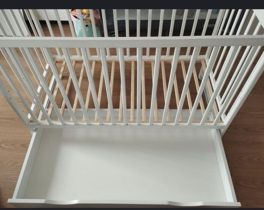 Łóżeczko drewniane