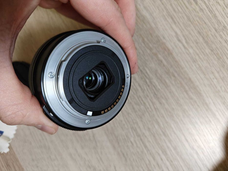 Lente Sony E-Mount 16-50mm OSS