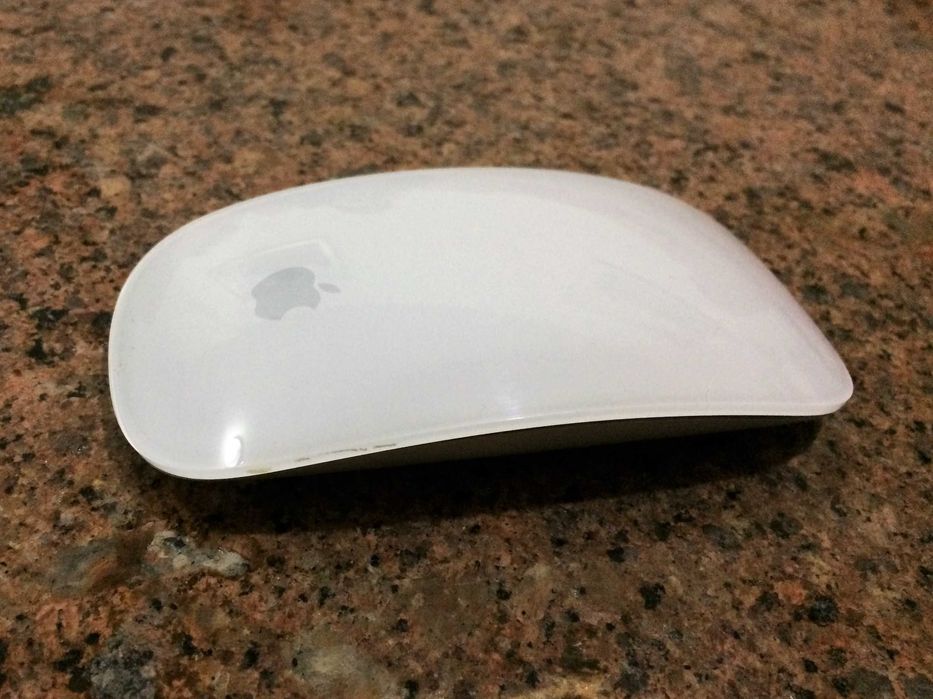 Mac mini (Late 2014) i5 2.8GHz 8GB ram 1TB Fusion Drive Mouse Keyboard