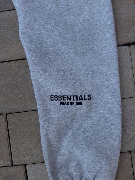 Spodnie dresowe Essentials szare  XL