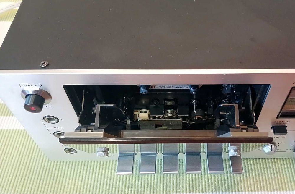 Касетна дека AIWA AD-6350