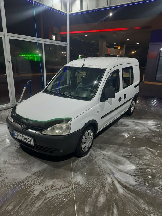 Opel Combo продам.