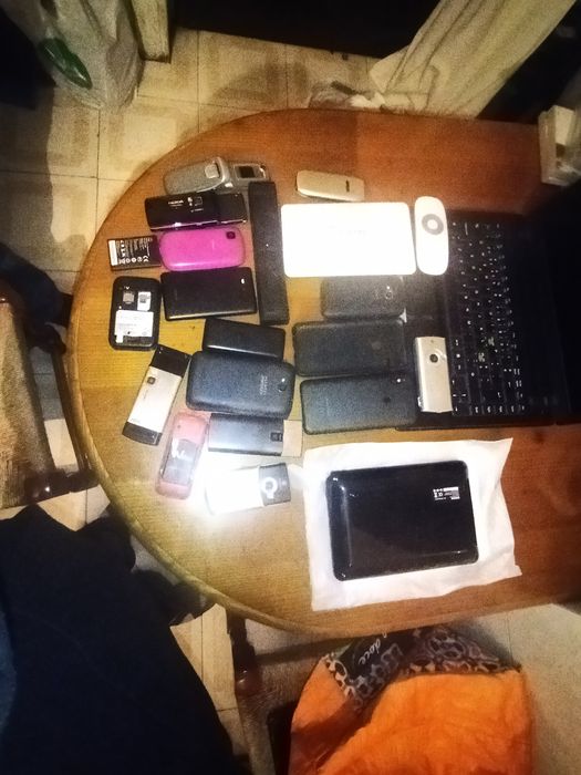 Vendo aparelhos eletrônicos