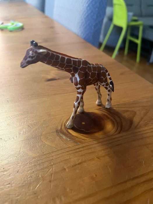 Oryginalny Schleich Wild Life - Młoda żyrafa, figurka 14321