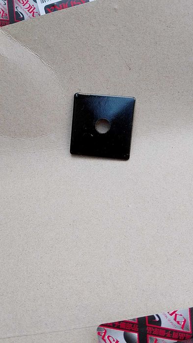 Kwietnik, stojak rozporowy -2,7 m, 13 obręczy na doniczki , metal