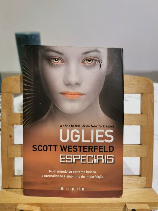 Livro Uglies - Especiais