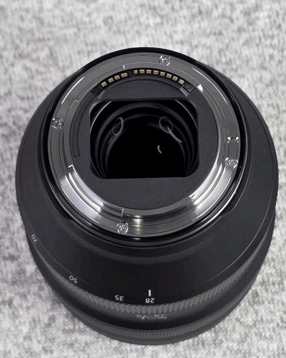 Canon RF 28-70mm f/2 L USM / Gwarancja / Mało używany / Pełen komplet