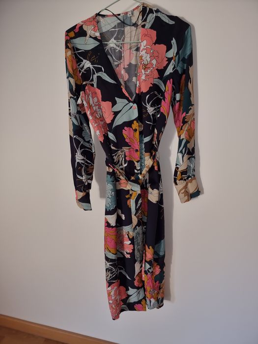 Sukienka 38, kolorowa elegancka