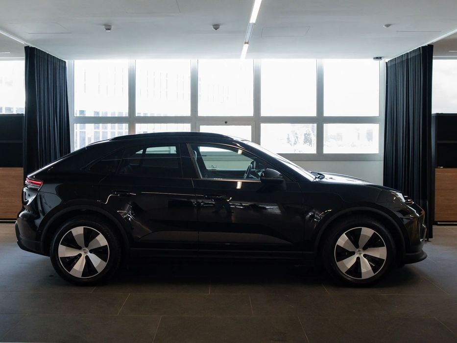 Porsche Macan Electric