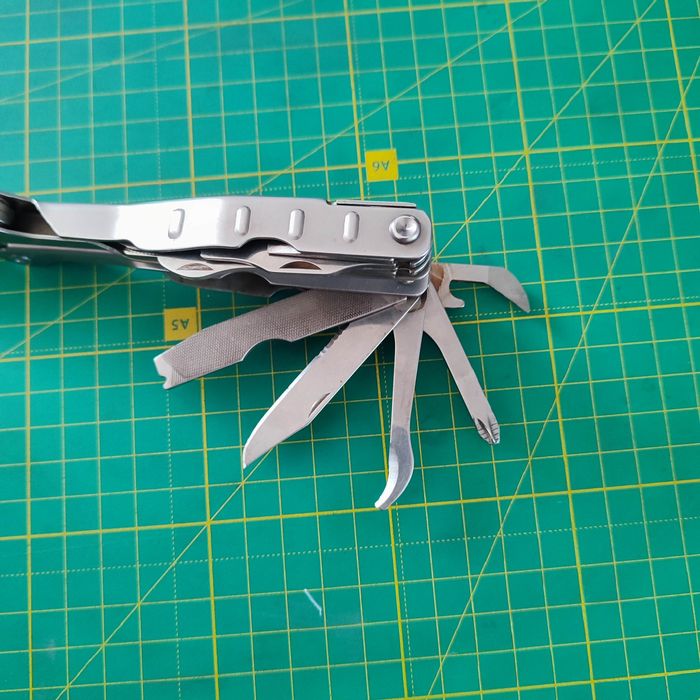 Schrader Tough мультитул